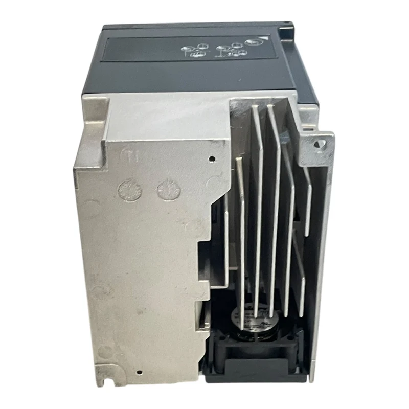 Schneider Frequenzumrichter 1,1kW Altivar 31 380V Frequenzumrichter 1,1kW