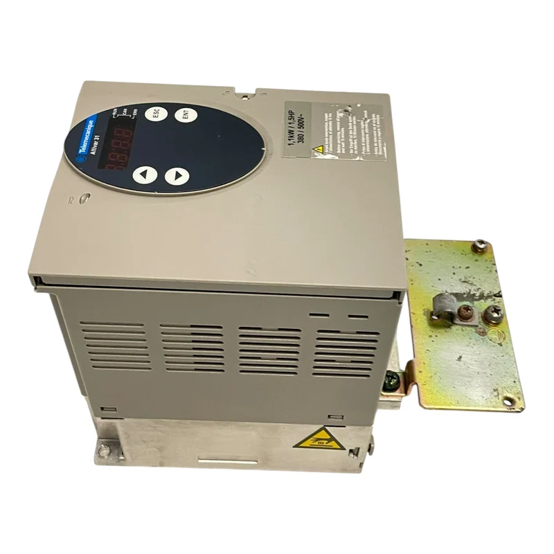 Telemecanique Frequenzumrichter 1,1kW Altivar 31 380V Frequenzumrichter 1,1kW