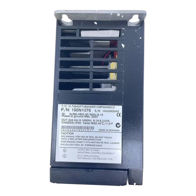 Danfoss Frequenzumrichter 6,3 kVA 195N1076 VLT2840PT4B20SBR1DBF00A00C0 380–480V