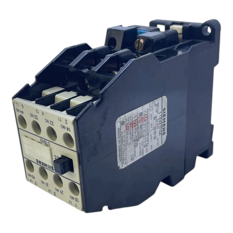 Siemens Schütz 7,5kW 220V Spule 3TB42 17-0A 3-polig für industriellen Einsatz