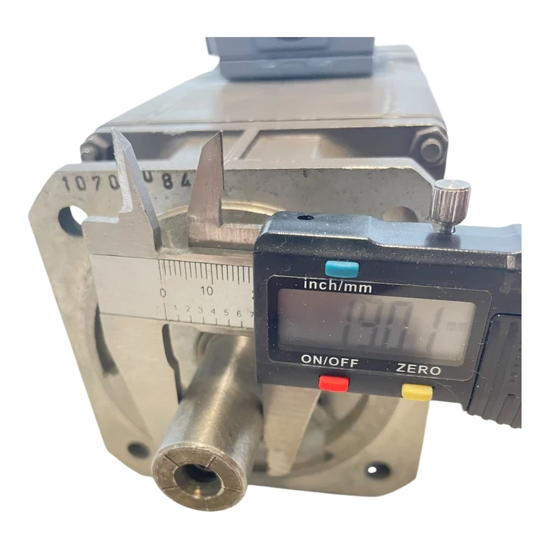 Siemens Servomotor 1,75Nm 1HU5042-0AC01 Permanentmagnet Motor IP54 B5 Siemens