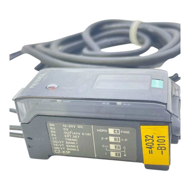 Keyence CZ-K1P Messverstärker 3118444 - für industriellen Einsatz Farbsensor