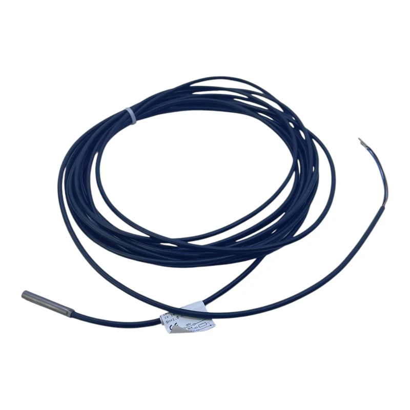 Balluff Sensor BES516-3017-G-E4-C-PU05 induktiv PNP 10–30V DC Näherungssensor