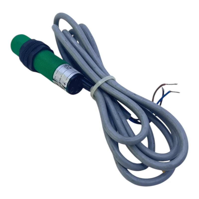 Selet Torino PNP Selet PNP Näherungsschalter mit Kabel – 10–30V DC - Industrie