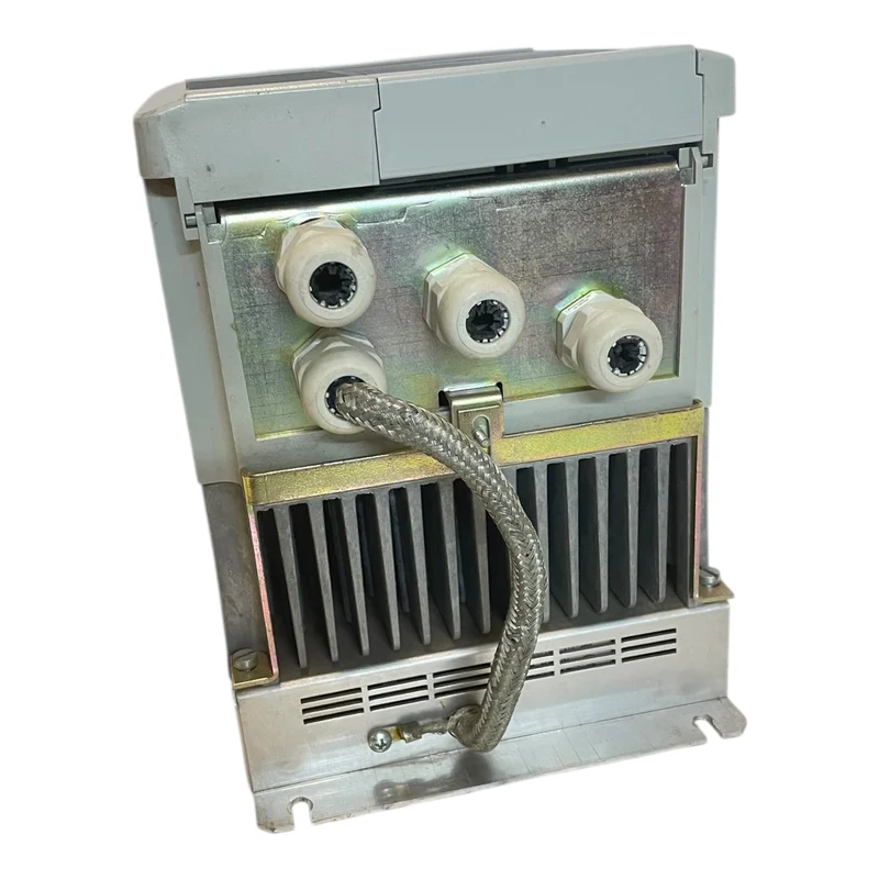 Allen-Bradley 1305-BA06A Frequenzumrichter 2,2kW - für industriellen Einsatz