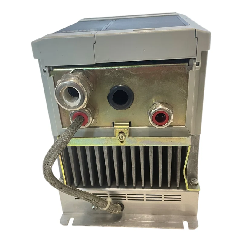 Allen-Bradley 1305-BA04A-DE Frequenzumrichter 1,5kW - für industriellen Einsatz