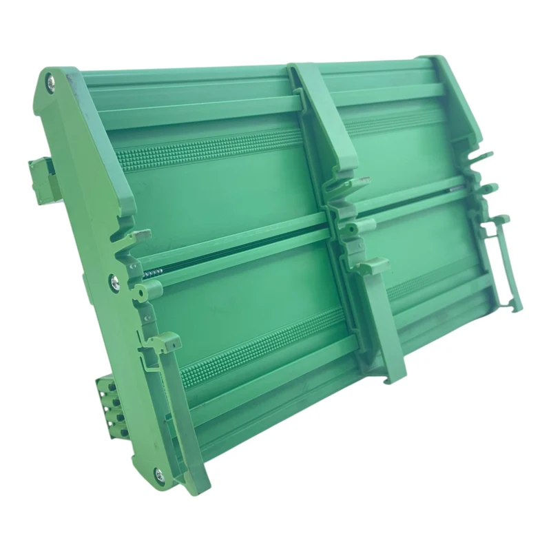 E-T-A Stromverteiler SVS1-08-L4-S1-E0-C1 mit 4x ESS1 3A/6A Schutzschalter 24V DC