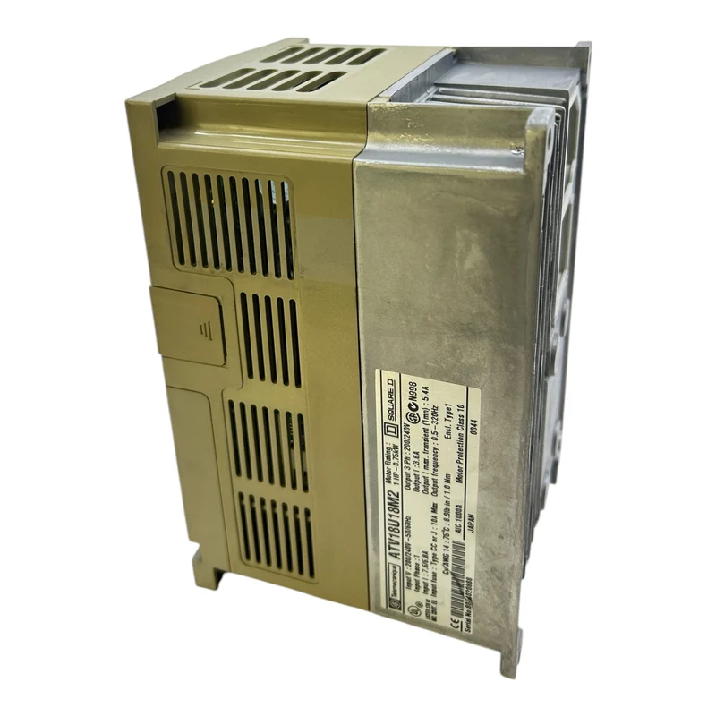 Telemecanique ATV18U18M2 Frequenzumrichter für industriellen Einsatz Umrichter
